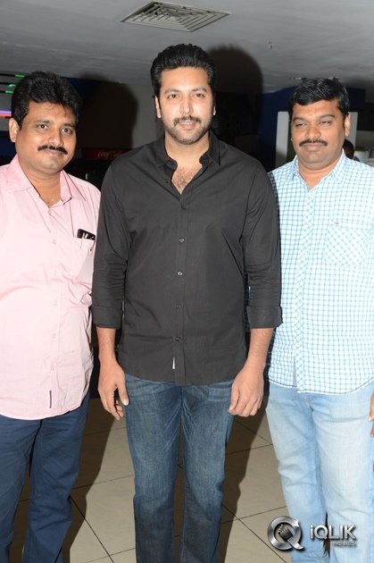 Celebs-at-Yama-Pasam-Movie-Premier-Show